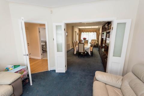 12 Castleton Road, Salford, M7 4GU