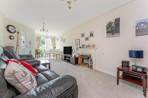 1 bedroom flat for sale, Woodrow Court, Kilmacolm