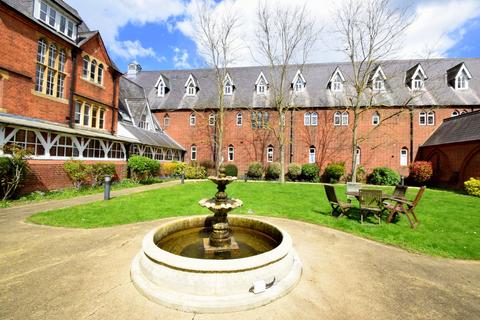 1 bedroom apartment for sale, Convent Court, Hatch Lane, Windsor, Berkshire, SL4