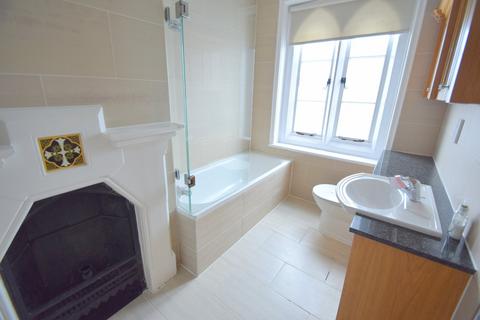 1 bedroom apartment for sale, Convent Court, Hatch Lane, Windsor, Berkshire, SL4
