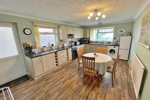 2 bedroom detached bungalow for sale, Goose Green Road, Snettisham