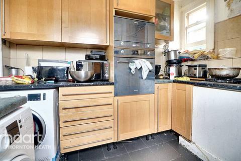 202 Mersham Road, Thornton Heath, CR7 8NR
