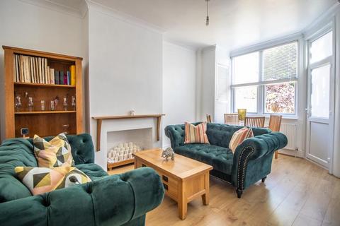 1 bedroom flat for sale, Christchurch Road, Southend-on-Sea SS2