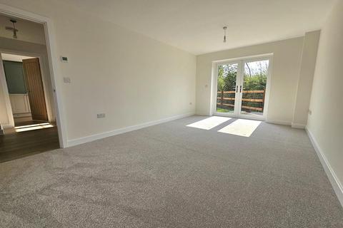 4 bedroom detached house for sale, Chapel End, Over Old Road, Hartpury