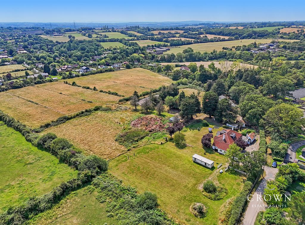 Tile Works Lane, Rettendon Common... 4 bed detached house - £1,400,000