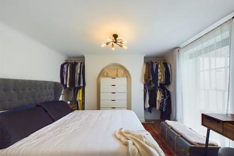 Flat 2, 14 Brunswick Square, Gloucester, GL1 1UG