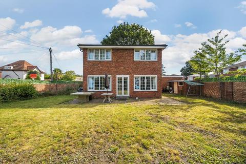 4 bedroom detached house for sale, Maria Theresa Close, New Malden