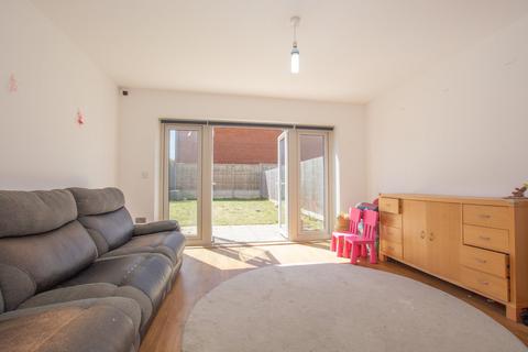 4 bedroom semi-detached house for sale, John Eve Avenue, Chelmsford CM1