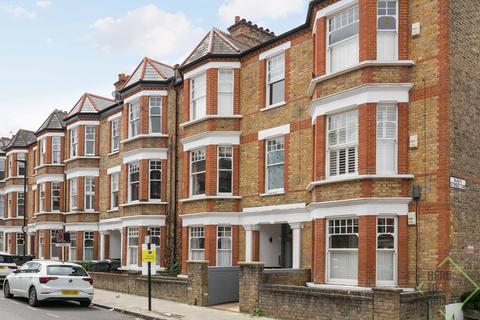 2 bedroom flat for sale, Elmhurst Mansions, London SW4