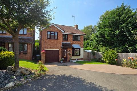 5 bedroom detached house for sale, The Dingle, Daventry, NN11 4DJ