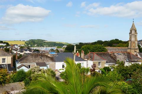 5 bedroom detached house for sale, Kimberley Place, Falmouth