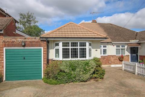 3 bedroom semi-detached bungalow for sale, Middle Road, Ingrave, Brentwood