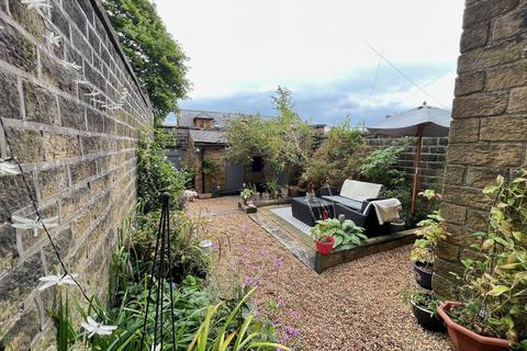 5 James Street, Holywell Green, Halifax, HX4 9AS