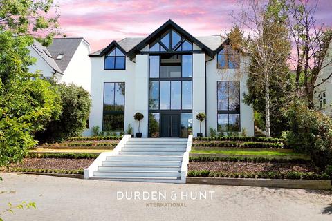 5 bedroom detached house for sale, Eleven Acre Rise, Loughton, IG10