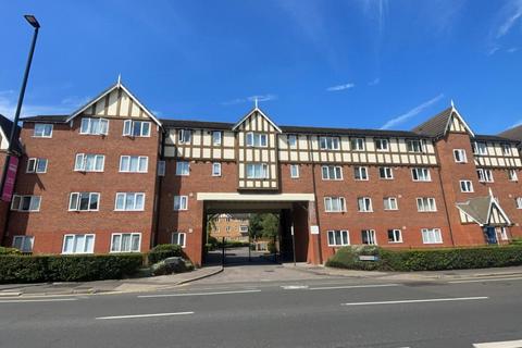 1 bedroom flat to rent, Richens Close, Hounslow TW3