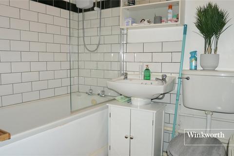 1 bedroom apartment for sale, Isabella Close, London, N14