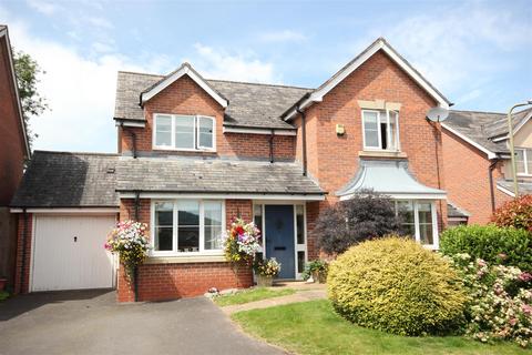 4 bedroom detached house for sale, Sycamore Close, Craven Arms