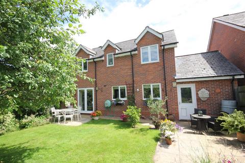 4 bedroom detached house for sale, Sycamore Close, Craven Arms