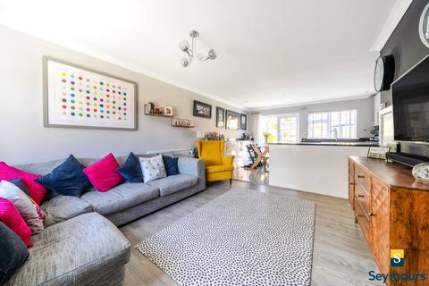 26 Broadacres, Guildford, GU3 3AZ
