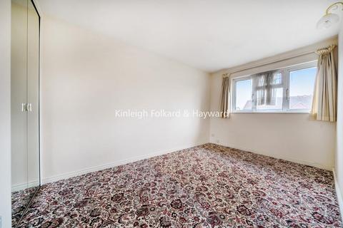 17 Bill Hamling Close, London, SE9 3LP