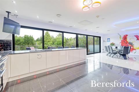 4 bedroom detached house for sale, Ingrave Road, Brentwood, CM15