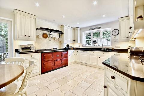 5 bedroom detached house for sale, Reigate Road, Leatherhead KT22