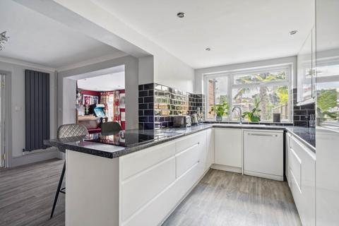 4 bedroom detached house for sale, Bushey Mill Lane, Bushey