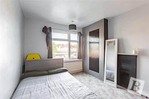 16 Keith Way, Hornchurch, RM11 3RJ
