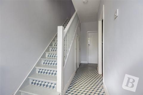 16 Keith Way, Hornchurch, RM11 3RJ