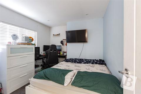 16 Keith Way, Hornchurch, RM11 3RJ