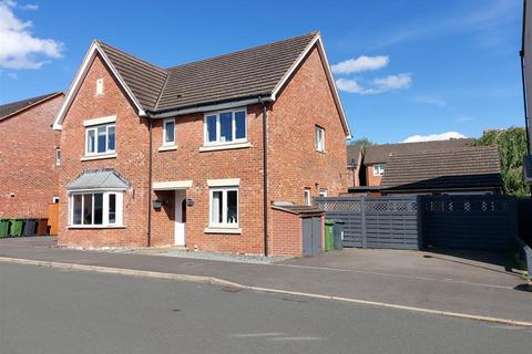 4 bedroom detached house for sale, Evergreen Way, Stourport-On-Severn