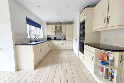 4 bedroom detached house for sale, Evergreen Way, Stourport-On-Severn