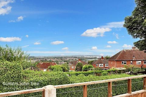 3 bedroom terraced house for sale, Penkhull New Road, Stoke-On-Trent