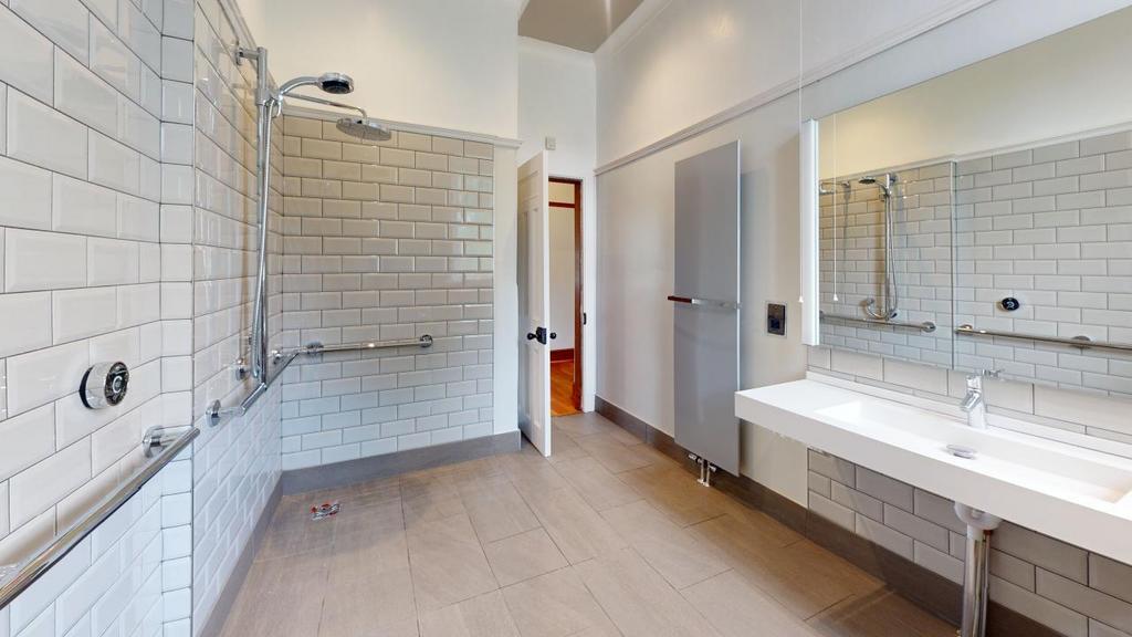 Gladenhill-Braidwood-Bathroom.jpg