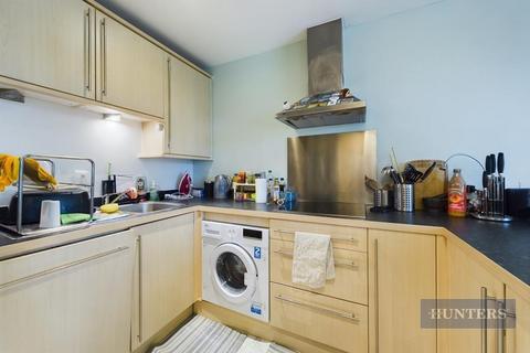 1 bedroom flat for sale, Endeavour Court, Ocean Village, SO14