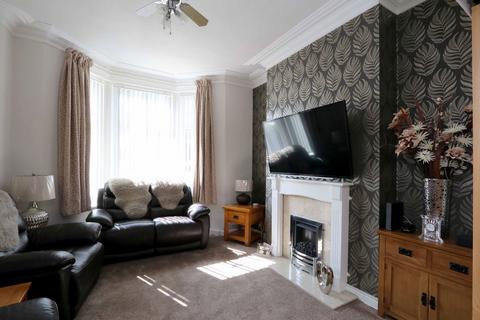 3 bedroom semi-detached house for sale, Tithebarn Road, Southport PR8