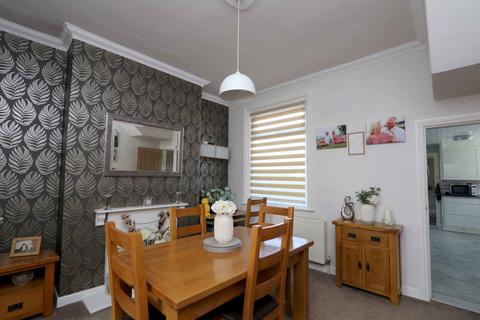 3 bedroom semi-detached house for sale, Tithebarn Road, Southport PR8