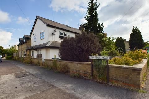 Studio to rent, Cherry Hinton Road, Cambridge, Cambridgeshire