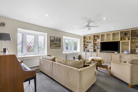 5 bedroom detached house for sale, The Warren, Radlett