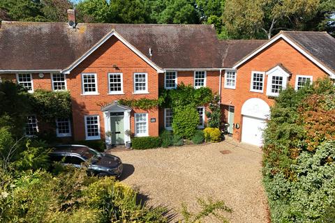 undefined, 4 Heathlands Drive Maidenhead, Berkshire, SL6 4NF