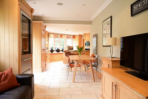 undefined, 4 Heathlands Drive Maidenhead, Berkshire, SL6 4NF