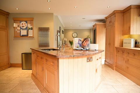undefined, 4 Heathlands Drive Maidenhead, Berkshire, SL6 4NF
