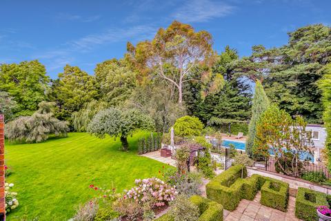 undefined, 4 Heathlands Drive Maidenhead, Berkshire, SL6 4NF