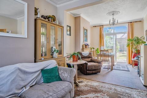 9 Ardoch Road, London, SE6 1SR