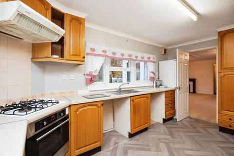 2 bedroom park home for sale, Tonbridge, Kent, TN10