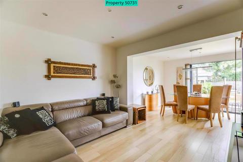 5 bedroom semi-detached house for sale, 7 Rover Avenue, Ilford, IG6