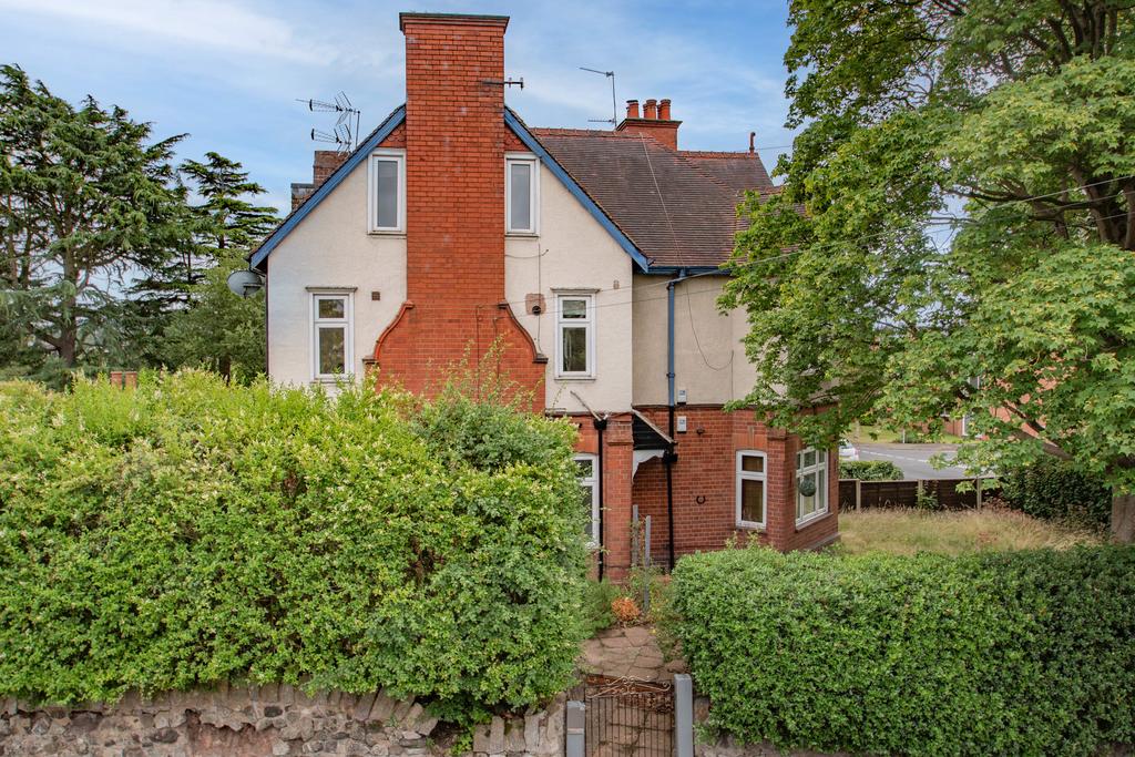 1 Red Hill, Stourbridge, West... 3 bed apartment to rent £950 pcm (£