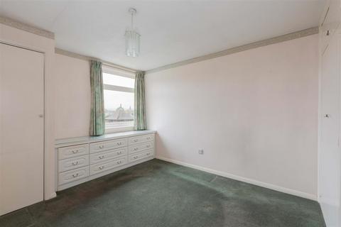 4 Singers Close, Henley-on-thames, RG9 1HD