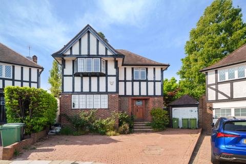5 Beaufort Close, London, W5 3EE