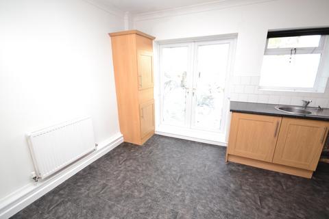 2 bedroom terraced house to rent, Poolstock Lane, Wigan, WN3